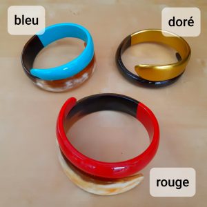 Bracelet spirale en corne de buffle avec bout laqué couleur ou entièrement naturelle