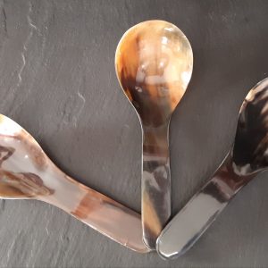 Cuillère de riz ou purée en corne de buffle
