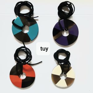 Pendentif Corne de Buffle et Laque Tuy