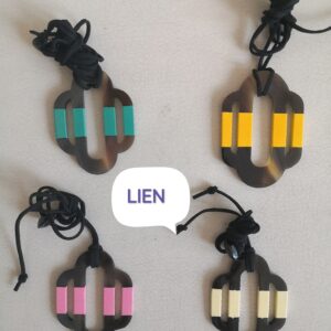 Pendentif Corne de Buffle et laque Liên