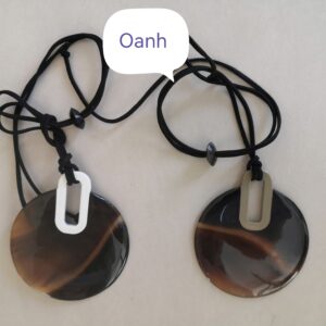 Pendentif corne de buffle laqué Oanh