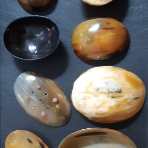 Coupelles et porte savon en corne de zébu