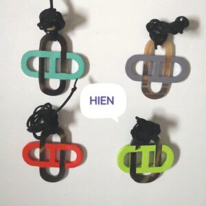 Pendentif corne de buffle laqué Hiên