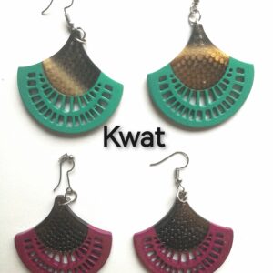 Boucles d'oreille en corne de buffle laquée Kwat
